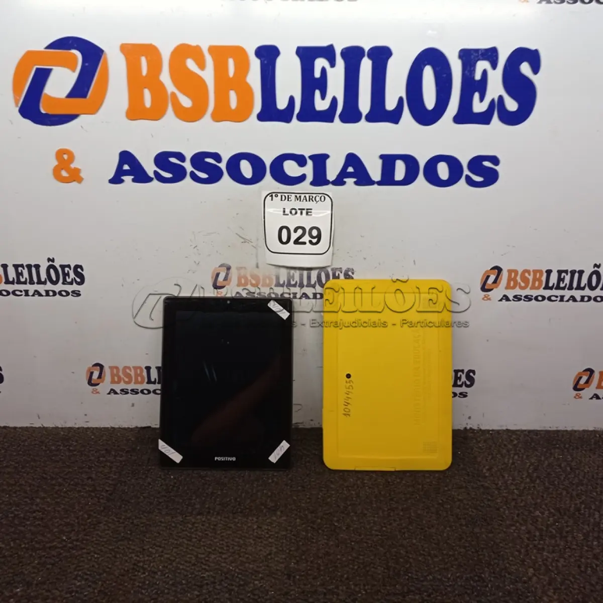 LOTE 029 - 02 TABLET’S SEM CARREGADOR MARCA POSITIVO. (NO ESTADO) ATENÇÃO! FAZER A VISITAÇÃO ANTES DE ARREMATAR, NÃO SABEMOS SE FUNCIONA. LEILÃO NÃO TEM GARANTIA E NEM DEVOLUÇÃO, SUJEITO A POSSÍVEIS AVARIAS VISÍVEIS/OCULTAS E/OU AUSÊNCIA DE COMPONENTES.