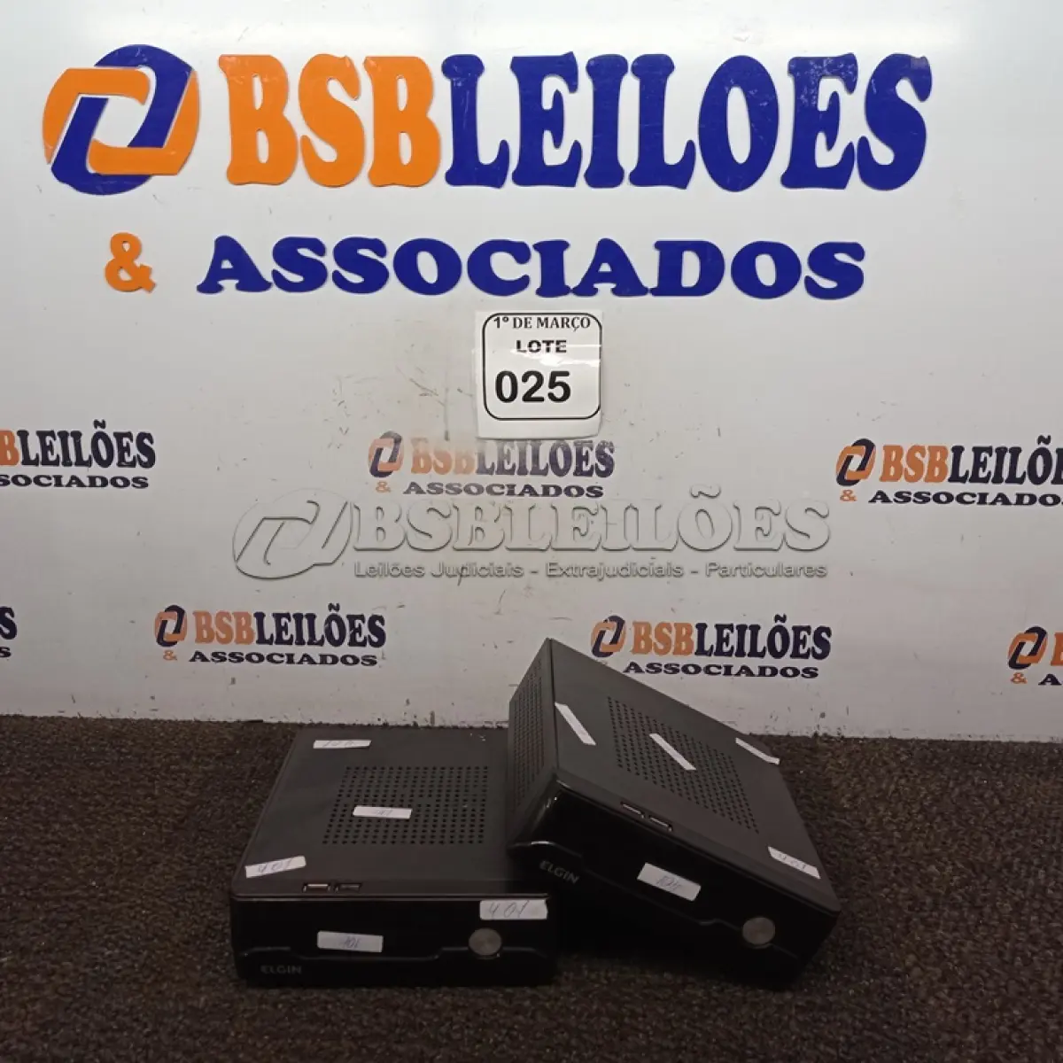 LOTE 025 - 02 MINIS CPU’S MARCA ELGIN. (NO ESTADO) ATENÇÃO! FAZER A VISITAÇÃO ANTES DE ARREMATAR, NÃO SABEMOS SE FUNCIONA. LEILÃO NÃO TEM GARANTIA E NEM DEVOLUÇÃO, SUJEITO A POSSÍVEIS AVARIAS VISÍVEIS/OCULTAS E/OU AUSÊNCIA DE COMPONENTES.