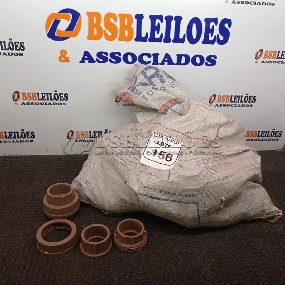 LOTE 156
