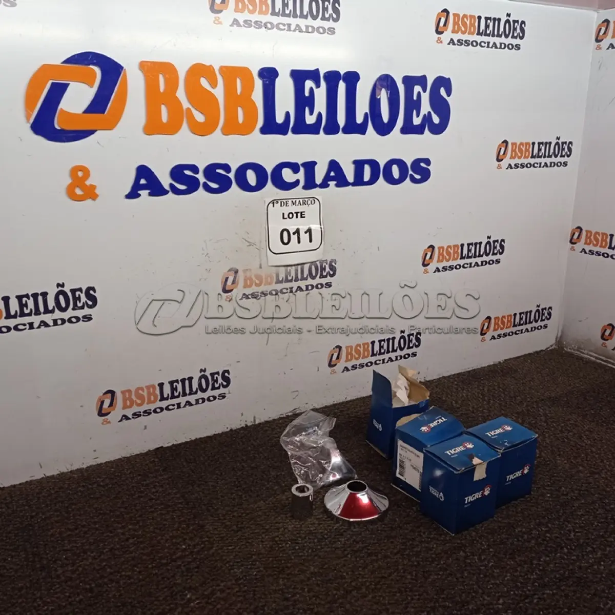 LOTE 011 - 04 ACABAMENTOS MARCA AQUÁRIOS CR TIGRE. (NOVO) (NO ESTADO) ATENÇÃO! FAZER A VISITAÇÃO ANTES DE ARREMATAR, NÃO SABEMOS SE FUNCIONA. LEILÃO NÃO TEM GARANTIA E NEM DEVOLUÇÃO, SUJEITO A POSSÍVEIS AVARIAS VISÍVEIS/OCULTAS E/OU AUSÊNCIA DE COMPONENTES.