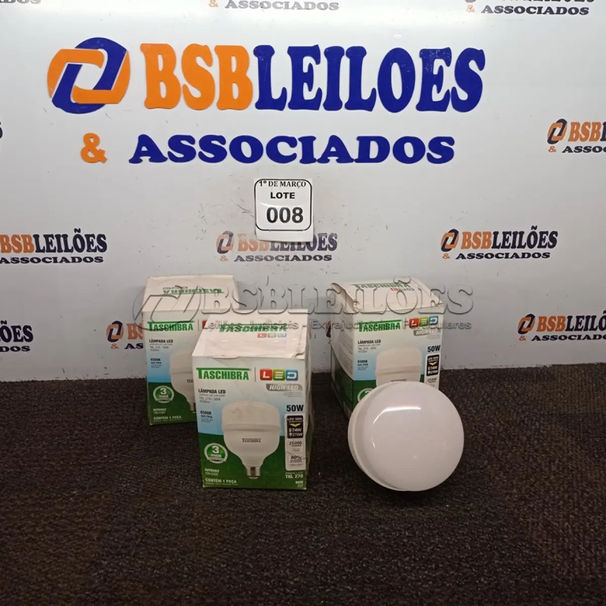 LOTE 008 - 03 LÂMPADAS LED DE 50W CADA MARCA TASCHIBRA. (NOVA) (NO ESTADO) ATENÇÃO! FAZER A VISITAÇÃO ANTES DE ARREMATAR, NÃO SABEMOS SE FUNCIONA. LEILÃO NÃO TEM GARANTIA E NEM DEVOLUÇÃO, SUJEITO A POSSÍVEIS AVARIAS VISÍVEIS/OCULTAS E/OU AUSÊNCIA DE COMPONENTES.