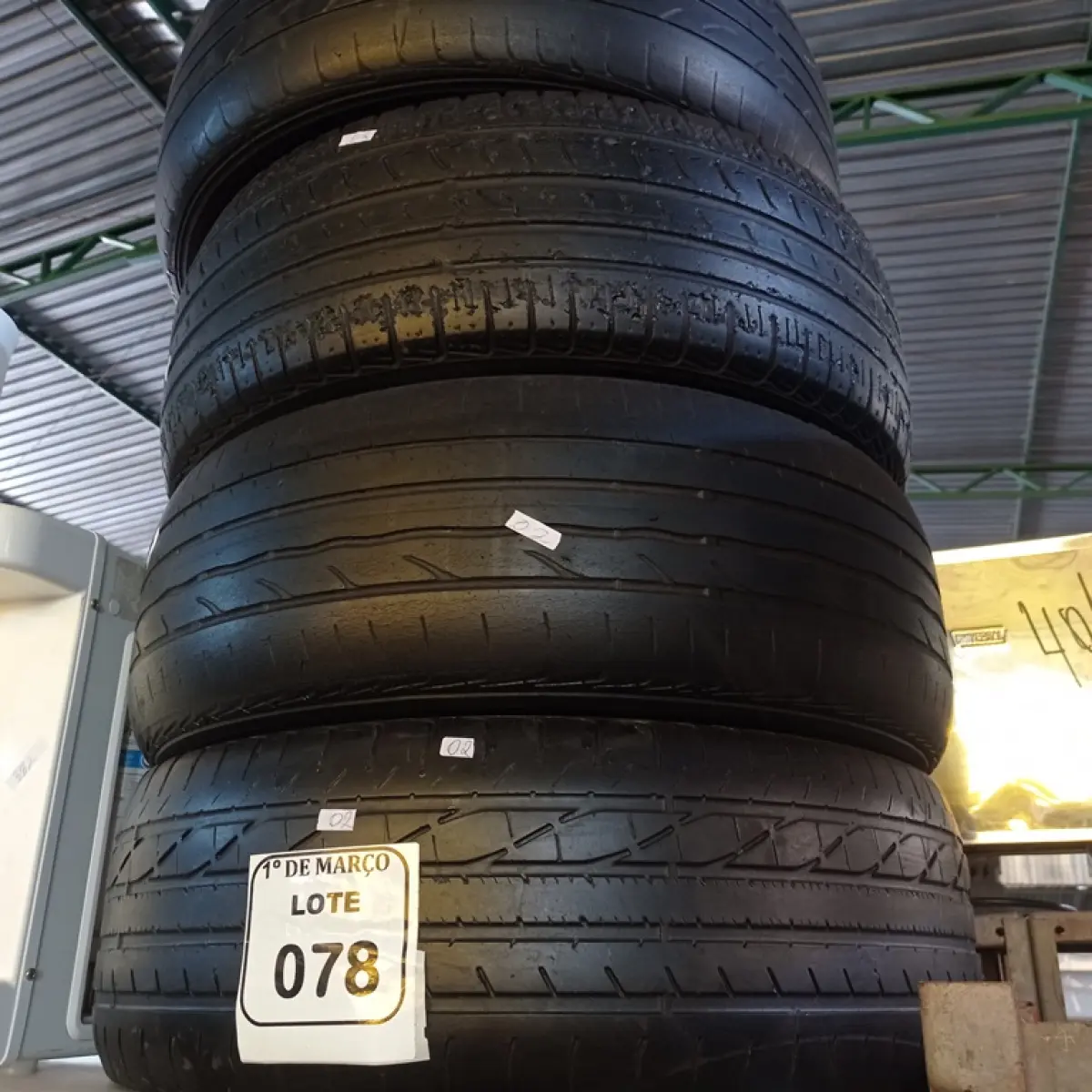 04 PNEUS USADOS 205-55 ARO 16. (NO ESTADO) ATENÇÃO! FAZER A VISITAÇÃO ANTES DE ARREMATAR, NÃO SABEMOS SE FUNCIONA. LEILÃO NÃO TEM GARANTIA E NEM DEVOLUÇÃO, SUJEITO A POSSÍVEIS AVARIAS VISÍVEIS/OCULTAS E/OU AUSÊNCIA DE COMPONENTES.