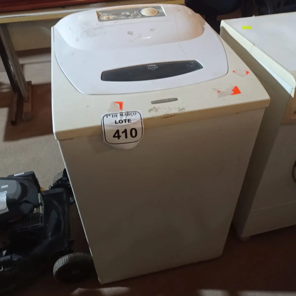 01 MÁQUINA DE LAVAR ROUPAS BRASTEMP. (NO ESTADO) ATENÇÃO! FAZER A VISITAÇÃO ANTES DE ARREMATAR, NÃO SABEMOS SE FUNCIONA. LEILÃO NÃO TEM GARANTIA E NEM DEVOLUÇÃO, SUJEITO A POSSÍVEIS AVARIAS VISÍVEIS/OCULTAS E/OU AUSÊNCIA DE COMPONENTES.