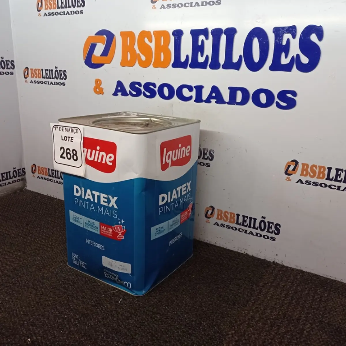 01 LATA DE TINTA 16L/ 18L INTERIORES/EXTERIORES ACRÍLICO FOSCO IQUINE BASE P. (NOVO) (NO ESTADO) ATENÇÃO! FAZER A VISITAÇÃO ANTES DE ARREMATAR, NÃO SABEMOS SE FUNCIONA. LEILÃO NÃO TEM GARANTIA E NEM DEVOLUÇÃO, SUJEITO A POSSÍVEIS AVARIAS VISÍVEIS/OCULTAS E/OU AUSÊNCIA DE COMPONENTES.