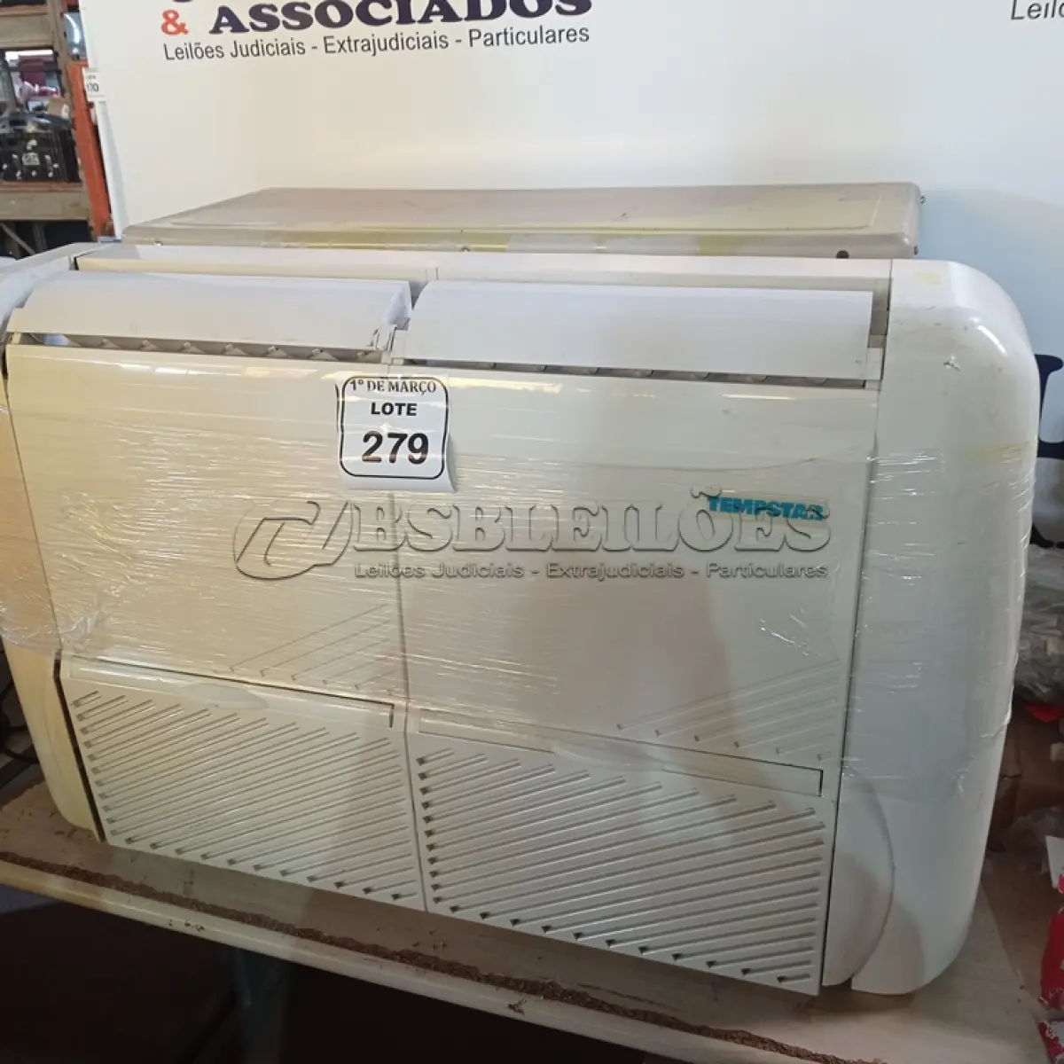 LOTE 279 - 01 AR-CONDICIONADO SPRINGER (NÃO SABEMOS OS BTUS). (NO ESTADO) ATENÇÃO! FAZER A VISITAÇÃO ANTES DE ARREMATAR, NÃO SABEMOS SE FUNCIONA. LEILÃO NÃO TEM GARANTIA E NEM DEVOLUÇÃO, SUJEITO A POSSÍVEIS AVARIAS VISÍVEIS/OCULTAS E/OU AUSÊNCIA DE COMPONENTES.