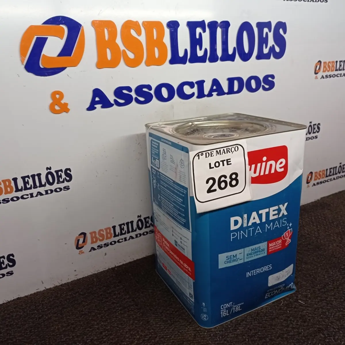 01 LATA DE TINTA 16L/ 18L INTERIORES/EXTERIORES ACRÍLICO FOSCO IQUINE BASE P. (NOVO) (NO ESTADO) ATENÇÃO! FAZER A VISITAÇÃO ANTES DE ARREMATAR, NÃO SABEMOS SE FUNCIONA. LEILÃO NÃO TEM GARANTIA E NEM DEVOLUÇÃO, SUJEITO A POSSÍVEIS AVARIAS VISÍVEIS/OCULTAS E/OU AUSÊNCIA DE COMPONENTES.