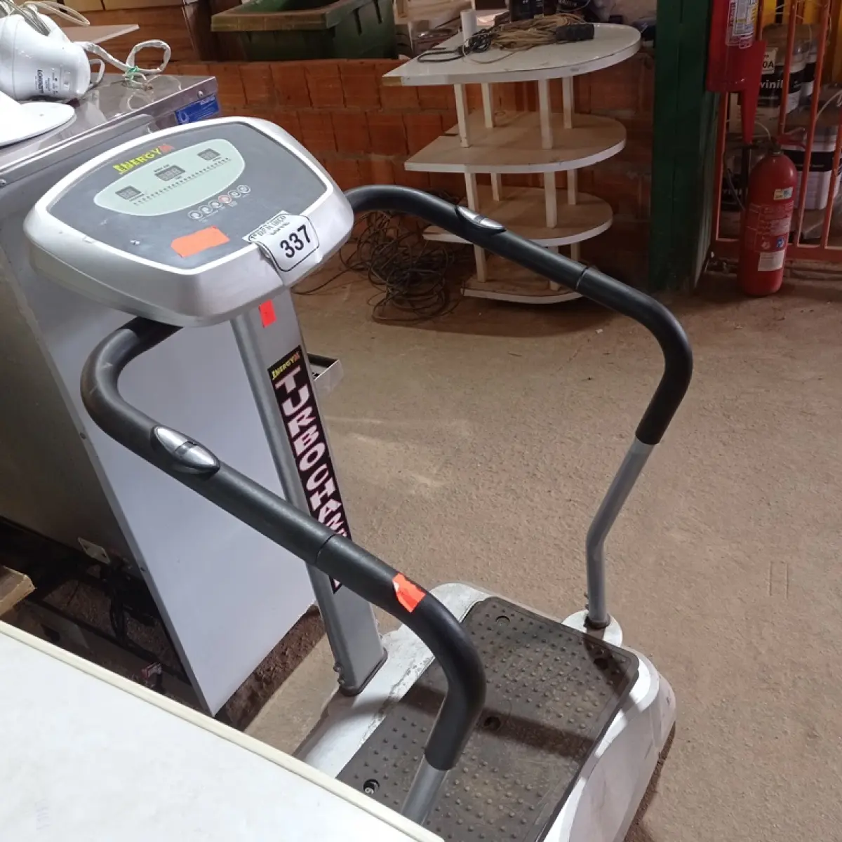 01 PLATAFORMA ENERGY TURBO CHARGE. (NO ESTADO) ATENÇÃO! FAZER A VISITAÇÃO ANTES DE ARREMATAR, NÃO SABEMOS SE FUNCIONA. LEILÃO NÃO TEM GARANTIA E NEM DEVOLUÇÃO, SUJEITO A POSSÍVEIS AVARIAS VISÍVEIS/OCULTAS E/OU AUSÊNCIA DE COMPONENTES.