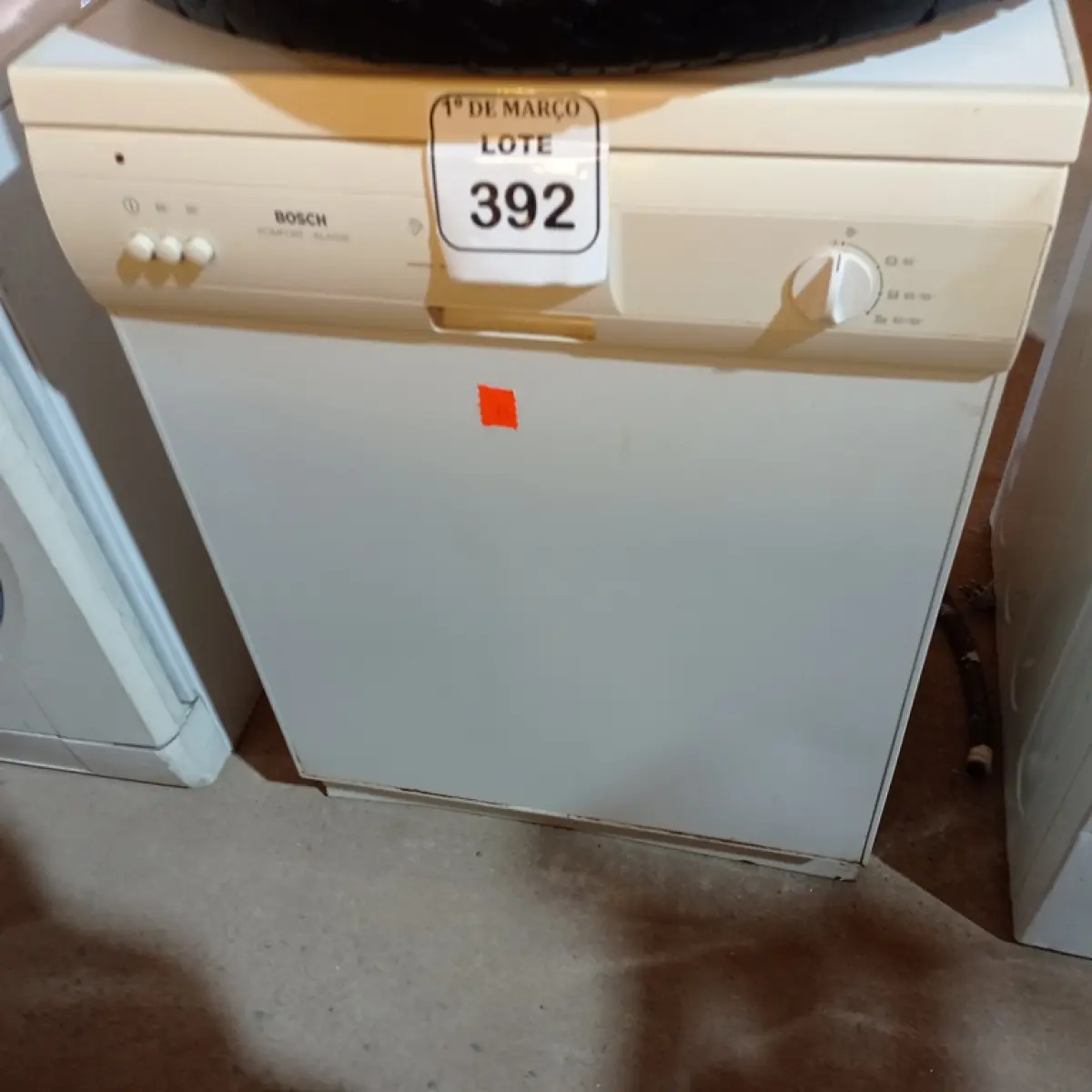 01 LAVA LOUÇAS BOSCH 220 VOLTS. (NO ESTADO) ATENÇÃO! FAZER A VISITAÇÃO ANTES DE ARREMATAR, NÃO SABEMOS SE FUNCIONA. LEILÃO NÃO TEM GARANTIA E NEM DEVOLUÇÃO, SUJEITO A POSSÍVEIS AVARIAS VISÍVEIS/OCULTAS E/OU AUSÊNCIA DE COMPONENTES.