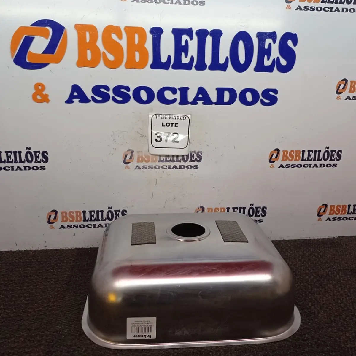 01 CUBA EM INOX STANDART 400X340X140MM.(NOVO). (NO ESTADO) ATENÇÃO! FAZER A VISITAÇÃO ANTES DE ARREMATAR, NÃO SABEMOS SE FUNCIONA. LEILÃO NÃO TEM GARANTIA E NEM DEVOLUÇÃO, SUJEITO A POSSÍVEIS AVARIAS VISÍVEIS/OCULTAS E/OU AUSÊNCIA DE COMPONENTES.