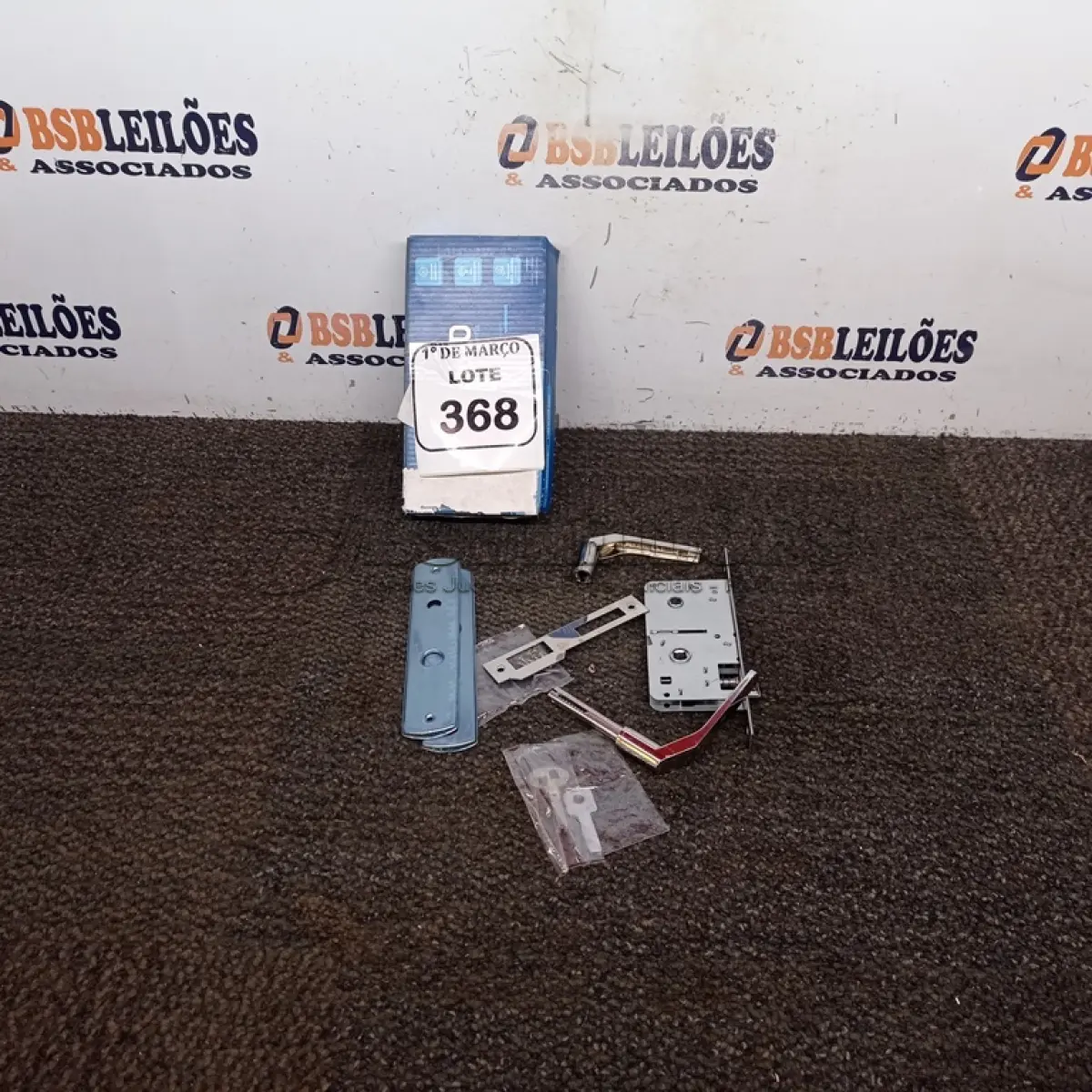 LOTE 368 - 02 FECHADURAS SOPRANO (NO ESTADO) ATENÇÃO! FAZER A VISITAÇÃO ANTES DE ARREMATAR, NÃO SABEMOS SE FUNCIONA. LEILÃO NÃO TEM GARANTIA E NEM DEVOLUÇÃO, SUJEITO A POSSÍVEIS AVARIAS VISÍVEIS/OCULTAS E/OU AUSÊNCIA DE COMPONENTES.