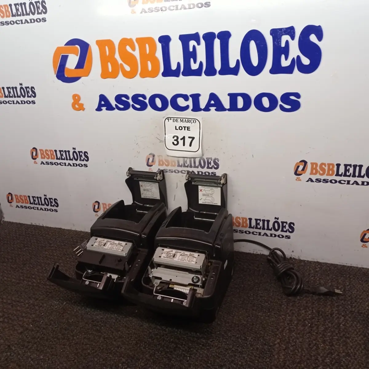 02 IMPRESSORAS TÉRMICAS PMF. (NO ESTADO) ATENÇÃO! FAZER A VISITAÇÃO ANTES DE ARREMATAR, NÃO SABEMOS SE FUNCIONA. LEILÃO NÃO TEM GARANTIA E NEM DEVOLUÇÃO, SUJEITO A POSSÍVEIS AVARIAS VISÍVEIS/OCULTAS E/OU AUSÊNCIA DE COMPONENTES.