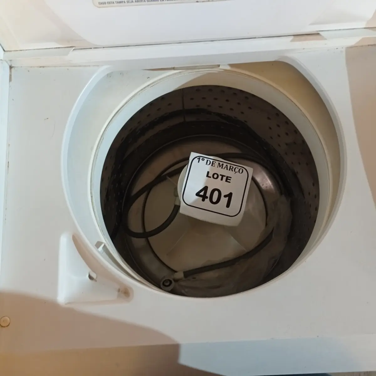 01 MÁQUINA DE LAVAR MARCA BRASTEMP 10KG 110V. (NO ESTADO) ATENÇÃO! FAZER A VISITAÇÃO ANTES DE ARREMATAR, NÃO SABEMOS SE FUNCIONA. LEILÃO NÃO TEM GARANTIA E NEM DEVOLUÇÃO, SUJEITO A POSSÍVEIS AVARIAS VISÍVEIS/OCULTAS E/OU AUSÊNCIA DE COMPONENTES.
