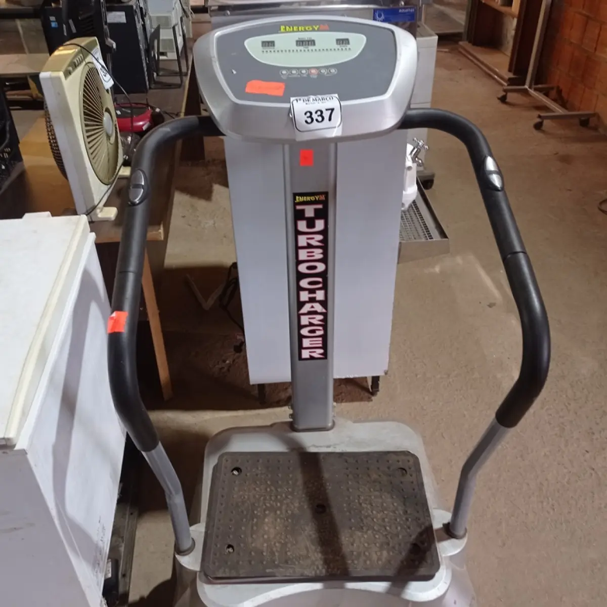 01 PLATAFORMA ENERGY TURBO CHARGE. (NO ESTADO) ATENÇÃO! FAZER A VISITAÇÃO ANTES DE ARREMATAR, NÃO SABEMOS SE FUNCIONA. LEILÃO NÃO TEM GARANTIA E NEM DEVOLUÇÃO, SUJEITO A POSSÍVEIS AVARIAS VISÍVEIS/OCULTAS E/OU AUSÊNCIA DE COMPONENTES.