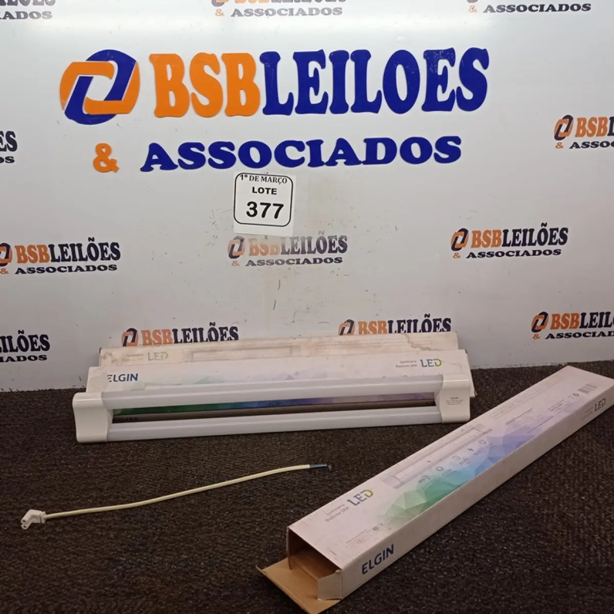 03 LÂMPADAS DE LED MARCA ELGIN BIVOLTS. (NO ESTADO) ATENÇÃO! FAZER A VISITAÇÃO ANTES DE ARREMATAR, NÃO SABEMOS SE FUNCIONA. LEILÃO NÃO TEM GARANTIA E NEM DEVOLUÇÃO, SUJEITO A POSSÍVEIS AVARIAS VISÍVEIS/OCULTAS E/OU AUSÊNCIA DE COMPONENTES.