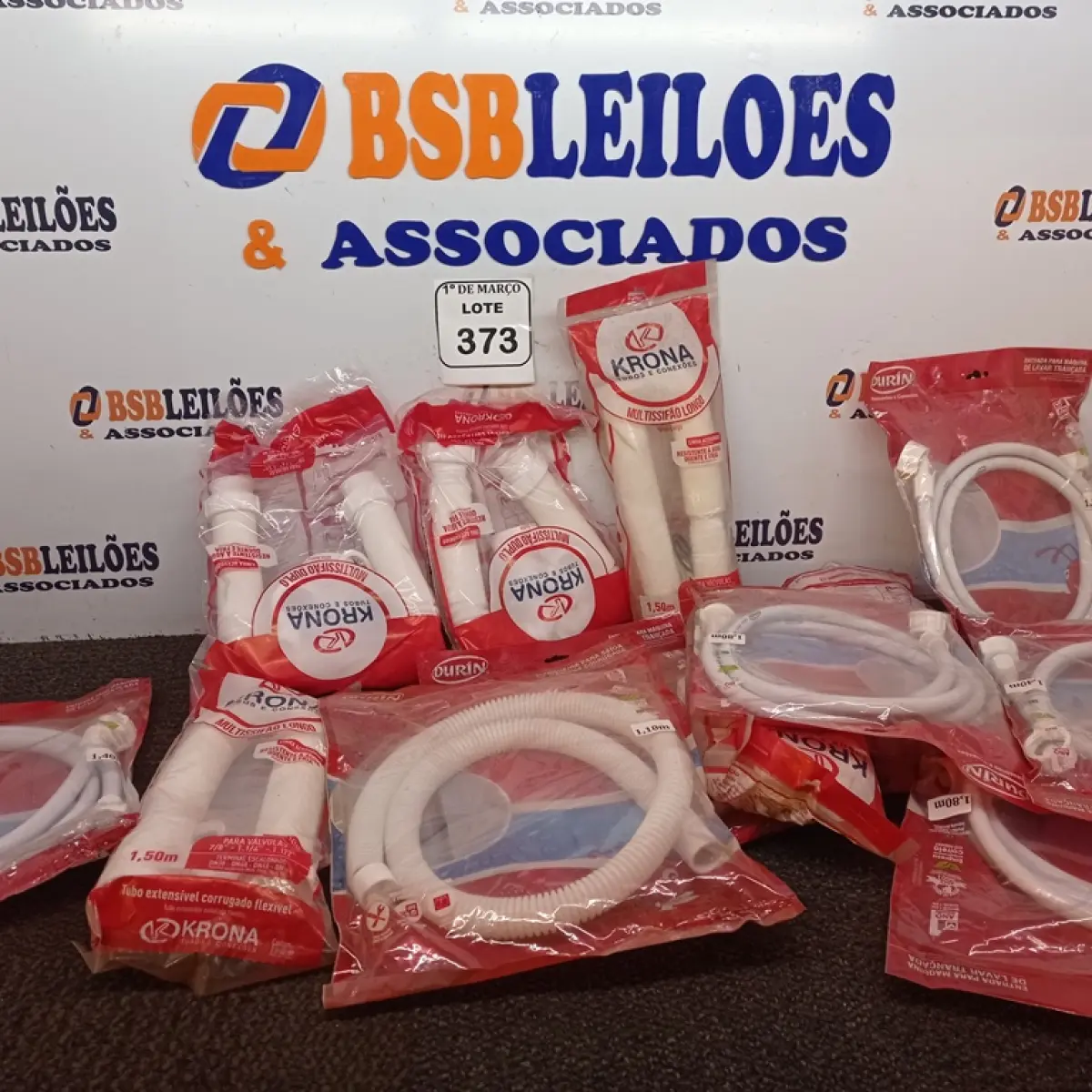 01 LOTE COM MANGUEIRAS PARA MÁQUINA DE LAVAR E SIFÕES   DUPLOS. (NO ESTADO) ATENÇÃO! FAZER A VISITAÇÃO ANTES DE ARREMATAR, NÃO SABEMOS SE FUNCIONA. LEILÃO NÃO TEM GARANTIA E NEM DEVOLUÇÃO, SUJEITO A POSSÍVEIS AVARIAS VISÍVEIS/OCULTAS E/OU AUSÊNCIA DE COMPONENTES.