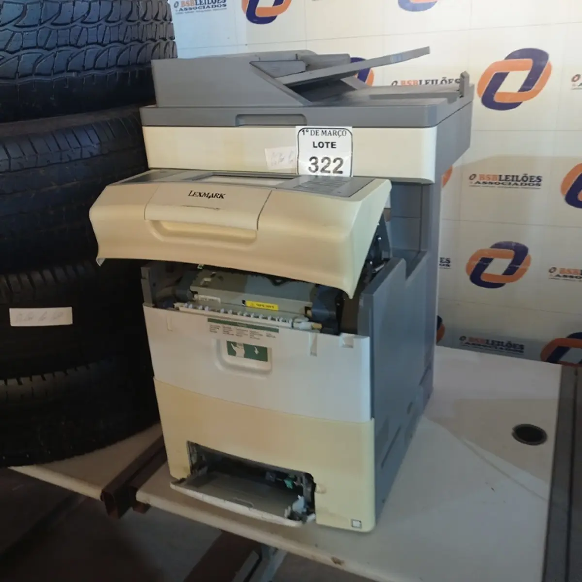 01 IMPRESSORA MULTIFUNCIONAL MODELO X748DE MARCA LEXMARK. (NO ESTADO) ATENÇÃO! FAZER A VISITAÇÃO ANTES DE ARREMATAR, NÃO SABEMOS SE FUNCIONA. LEILÃO NÃO TEM GARANTIA E NEM DEVOLUÇÃO, SUJEITO A POSSÍVEIS AVARIAS VISÍVEIS/OCULTAS E/OU AUSÊNCIA DE COMPONENTES.