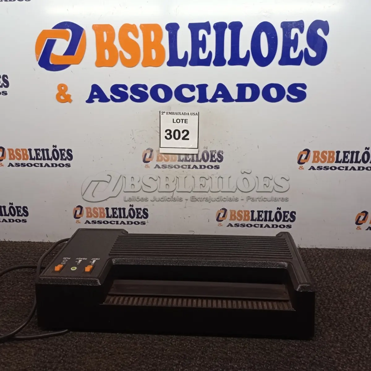 LOTE 302 - 01 LAMINATOR MODELO PL12A (NO ESTADO EM QUE SE ENCONTRA. SUJEITO A AVARIAS OCULTAS/VISÍVEIS.)