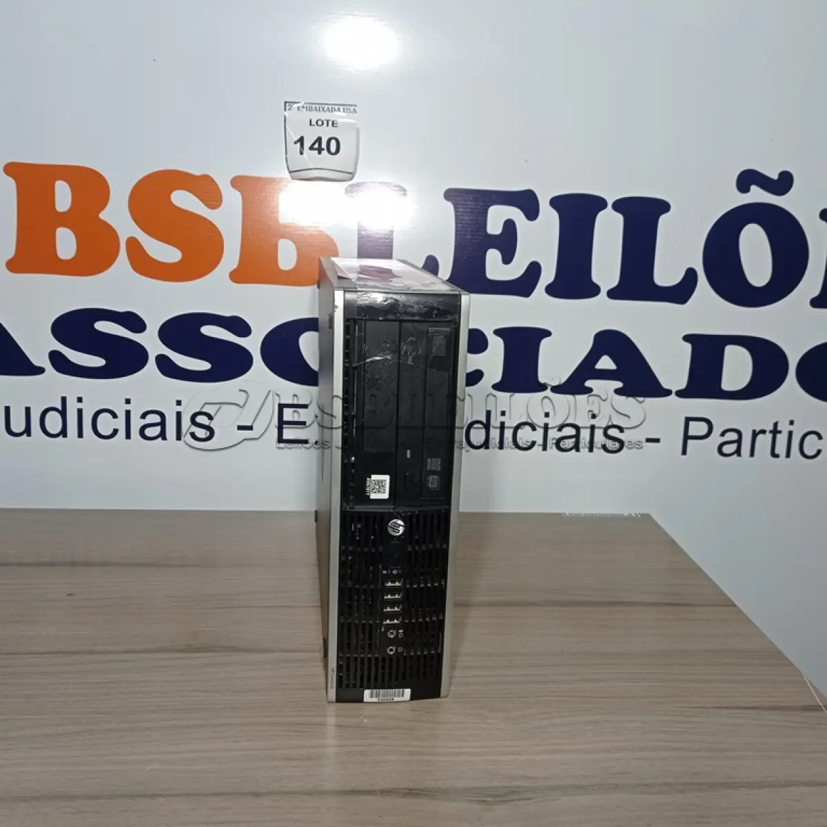 LOTE 140 - 01 CPU HP  4GB  754290. (NO ESTADO EM QUE SE ENCONTRA. SUJEITO A AVARIAS OCULTAS/VISÍVEIS.)