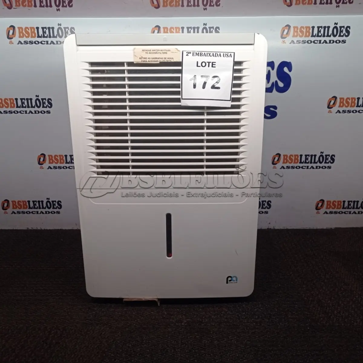 LOTE 172 - 01 DEHUMIDIFIER 110V. (NO ESTADO EM QUE SE ENCONTRA. SUJEITO A AVARIAS OCULTAS/VISÍVEIS.) BF8593S