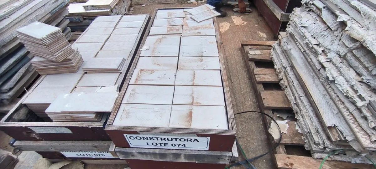 LOTE 074