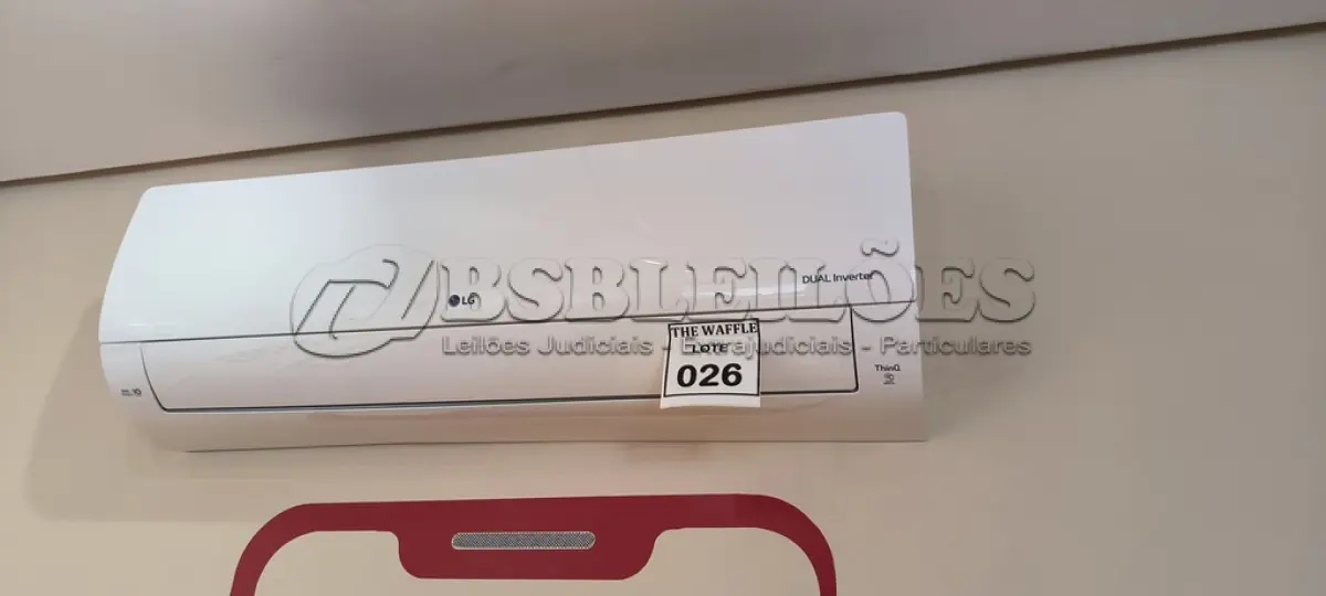 LOTE 026 - 01 AR CONDICIONADO DUAL INVERTE MARCA LG 22.000BTUS. (RETIRADA POR CONTA DO ARREMATANTE) (NO ESTADO) ATENÇÃO! FAZER A VISITAÇÃO ANTES DE ARREMATAR, NÃO SABEMOS SE FUNCIONA. LEILÃO NÃO TEM GARANTIA E NEM DEVOLUÇÃO, SUJEITO A POSSÍVEIS AVARIAS VISÍVEIS/OCULTAS E/OU AUSÊNCIA DE COMPONENTES.