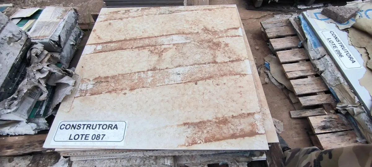 LOTE 087