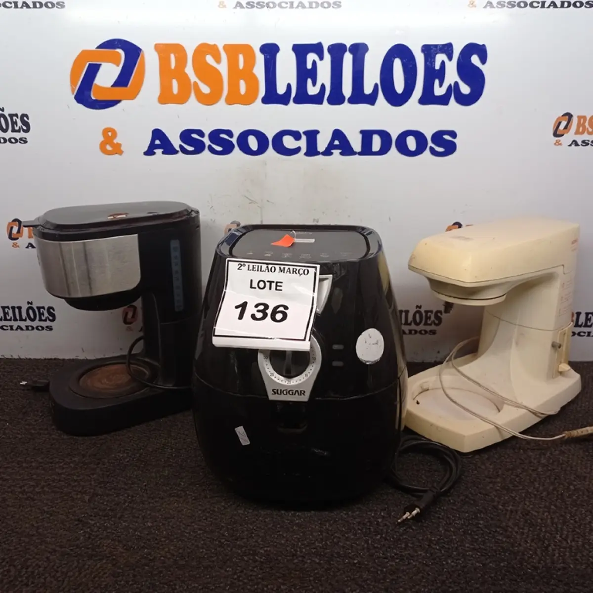 LOTE 136
