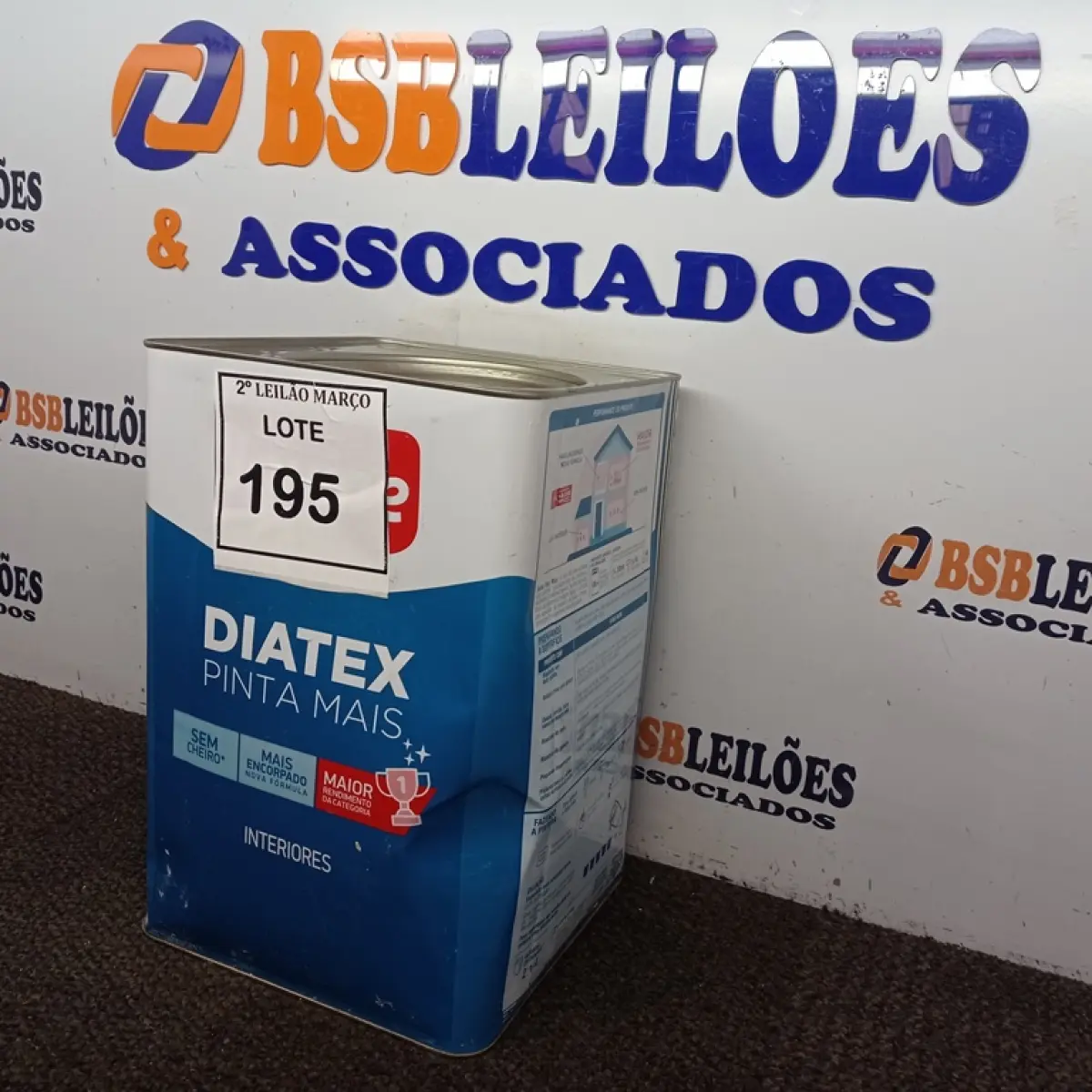 LOTE 195