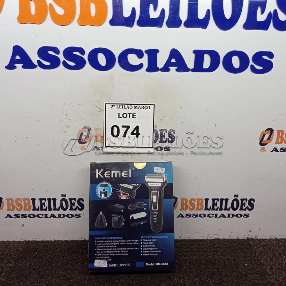 LOTE 074 - 01 BARBEADOR ELÉTRICO KEMEI (NO ESTADO) ATENÇÃO! FAZER A VISITAÇÃO ANTES DE ARREMATAR, NÃO SABEMOS SE FUNCIONA. LEILÃO NÃO TEM GARANTIA E NEM DEVOLUÇÃO, SUJEITO A POSSÍVEIS AVARIAS VISÍVEIS/OCULTAS E/OU AUSÊNCIA DE COMPONENTES.