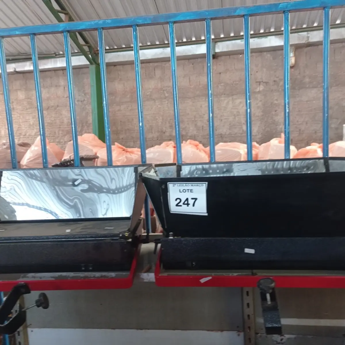 LOTE 247