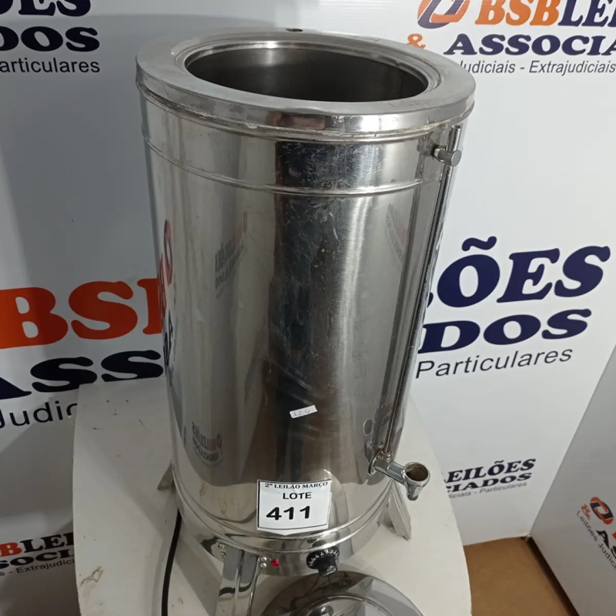 LOTE 411