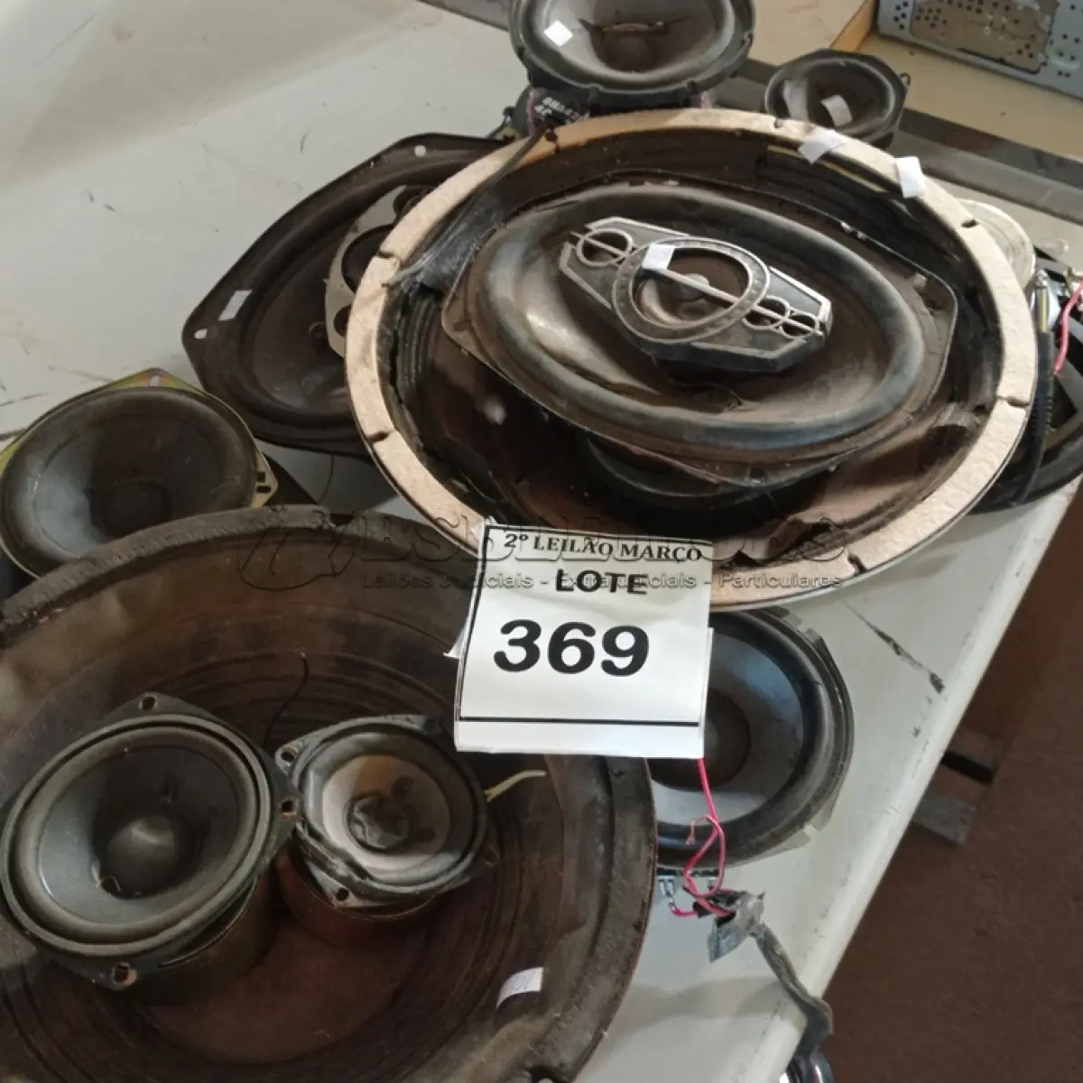LOTE 369