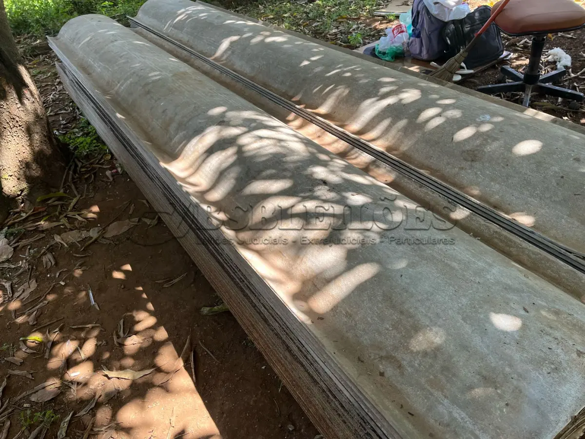LOTE 509 - O LOTE COM 50 TELHAS. ESTÃO DESMONTADOS.  (LOTE ESTÁ NO LAGO NORTE) (NO ESTADO) ATENÇÃO! FAZER A VISITAÇÃO ANTES DE ARREMATAR, NÃO SABEMOS SE FUNCIONA. LEILÃO NÃO TEM GARANTIA E NEM DEVOLUÇÃO, SUJEITO A POSSÍVEIS AVARIAS VISÍVEIS/OCULTAS E/OU AUSÊNCIA DE COMPONENTES.