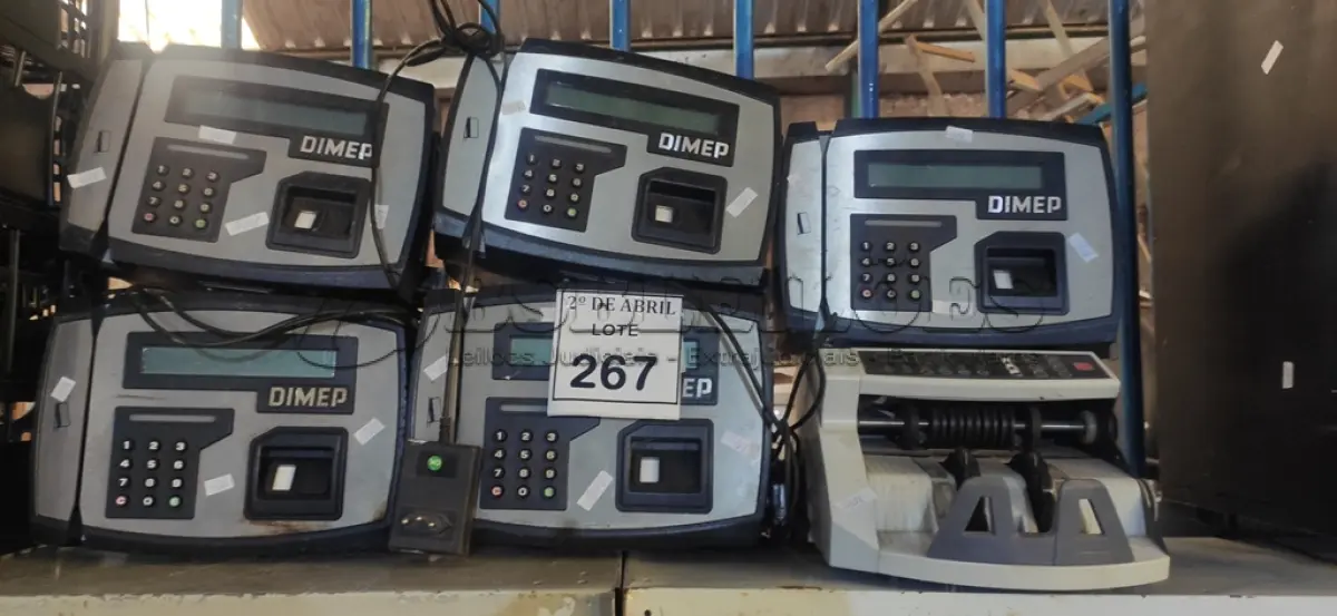 LOTE 267 - 05 RELÓGIOS DE PONTO DIMEP E 01 MÁQUINA PARA CONTAR CÉDULAS. (NO ESTADO) ATENÇÃO! FAZER A VISITAÇÃO ANTES DE ARREMATAR, NÃO SABEMOS SE FUNCIONA. LEILÃO NÃO TEM GARANTIA E NEM DEVOLUÇÃO, SUJEITO A POSSÍVEIS AVARIAS VISÍVEIS/OCULTAS E/OU AUSÊNCIA DE COMPONENTES.