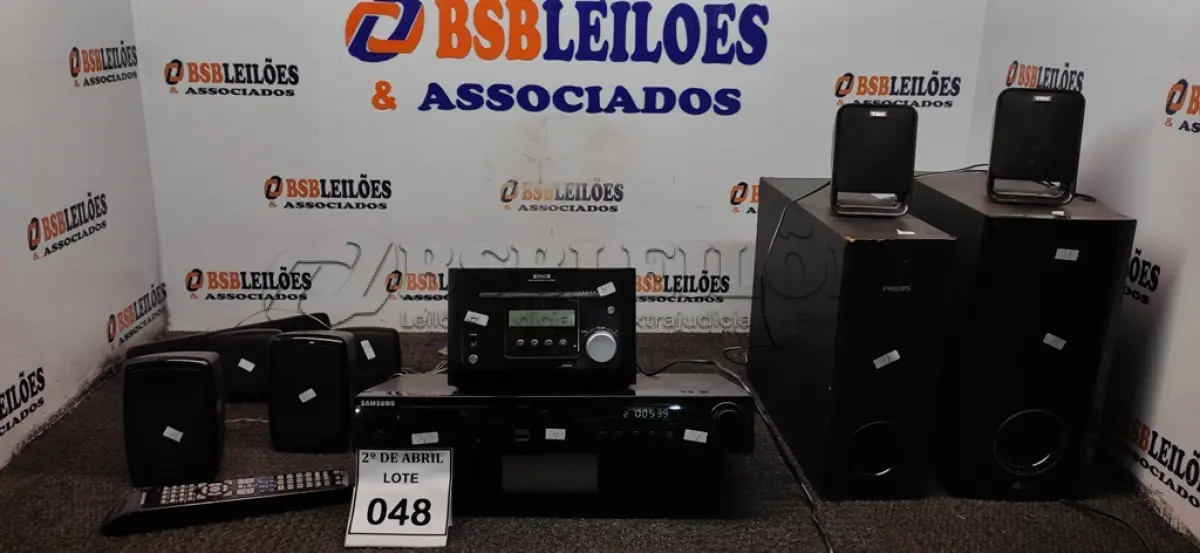 LOTE 048 - 01 HOME THEATHER SAMSUNG. (NO ESTADO) ATENÇÃO! FAZER A VISITAÇÃO ANTES DE ARREMATAR, NÃO SABEMOS SE FUNCIONA. LEILÃO NÃO TEM GARANTIA E NEM DEVOLUÇÃO, SUJEITO A POSSÍVEIS AVARIAS VISÍVEIS/OCULTAS E/OU AUSÊNCIA DE COMPONENTES.