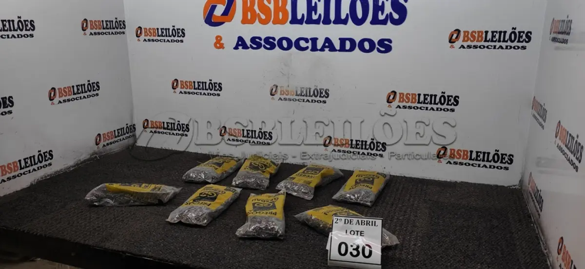 LOTE 030 - 08 KG DE PREGOS MARCA GERDAU. (NOVO) (NO ESTADO) ATENÇÃO! FAZER A VISITAÇÃO ANTES DE ARREMATAR, NÃO SABEMOS SE FUNCIONA. LEILÃO NÃO TEM GARANTIA E NEM DEVOLUÇÃO, SUJEITO A POSSÍVEIS AVARIAS VISÍVEIS/OCULTAS E/OU AUSÊNCIA DE COMPONENTES.