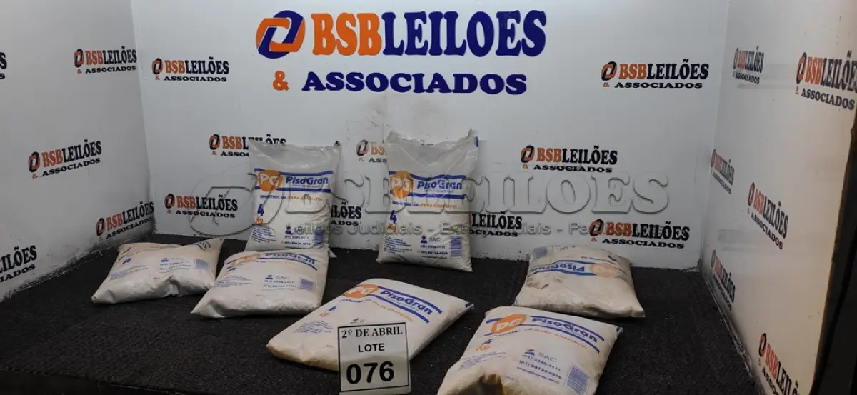 LOTE 076 - 07 PACOTES DE GRANITINA /08 PARA GRAFIATO COM 4KG CADA. (NOVO) (NO ESTADO) ATENÇÃO! FAZER A VISITAÇÃO ANTES DE ARREMATAR, NÃO SABEMOS SE FUNCIONA. LEILÃO NÃO TEM GARANTIA E NEM DEVOLUÇÃO, SUJEITO A POSSÍVEIS AVARIAS VISÍVEIS/OCULTAS E/OU AUSÊNCIA DE COMPONENTES.