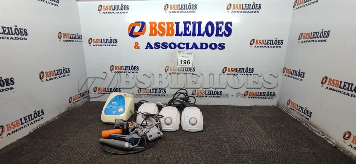LOTE 196 - 01 LOTE COM TORNEIRAS ELÉTRICAS E TERMÔMETROS. (NO ESTADO) ATENÇÃO! FAZER A VISITAÇÃO ANTES DE ARREMATAR, NÃO SABEMOS SE FUNCIONA. LEILÃO NÃO TEM GARANTIA E NEM DEVOLUÇÃO, SUJEITO A POSSÍVEIS AVARIAS VISÍVEIS/OCULTAS E/OU AUSÊNCIA DE COMPONENTES.