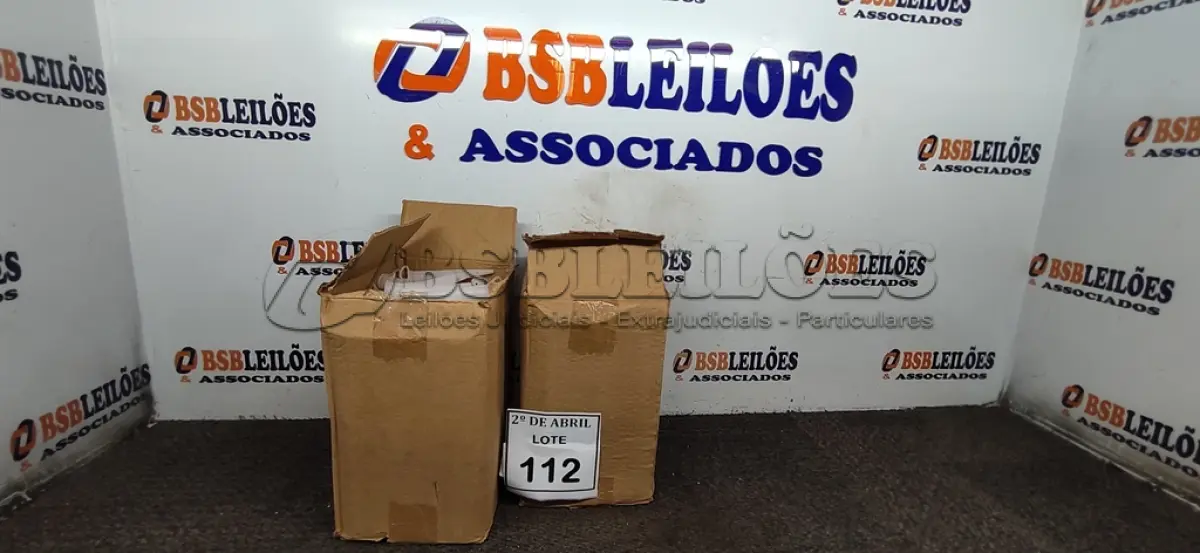 LOTE 112 - 02 CAIXAS COM SELANTE MULTI USO DE POLIURETANO PU40. (NO ESTADO) ATENÇÃO! FAZER A VISITAÇÃO ANTES DE ARREMATAR, NÃO SABEMOS SE FUNCIONA. LEILÃO NÃO TEM GARANTIA E NEM DEVOLUÇÃO, SUJEITO A POSSÍVEIS AVARIAS VISÍVEIS/OCULTAS E/OU AUSÊNCIA DE COMPONENTES.