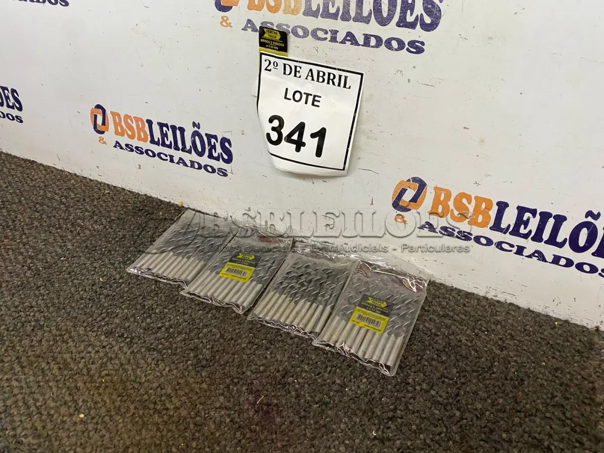 LOTE 341 - 40 BROCAS 6X93MM PARA MADEIRA. (NO ESTADO) ATENÇÃO! FAZER A VISITAÇÃO ANTES DE ARREMATAR, NÃO SABEMOS SE FUNCIONA. LEILÃO NÃO TEM GARANTIA E NEM DEVOLUÇÃO, SUJEITO A POSSÍVEIS AVARIAS VISÍVEIS/OCULTAS E/OU AUSÊNCIA DE COMPONENTES.
