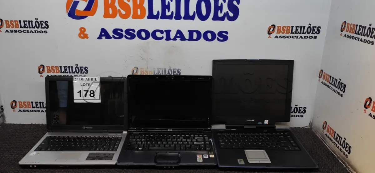LOTE 178 - 03 NOTEBOOKS MARCAS DIVERSAS. (NO ESTADO) ATENÇÃO! FAZER A VISITAÇÃO ANTES DE ARREMATAR, NÃO SABEMOS SE FUNCIONA. LEILÃO NÃO TEM GARANTIA E NEM DEVOLUÇÃO, SUJEITO A POSSÍVEIS AVARIAS VISÍVEIS/OCULTAS E/OU AUSÊNCIA DE COMPONENTES.