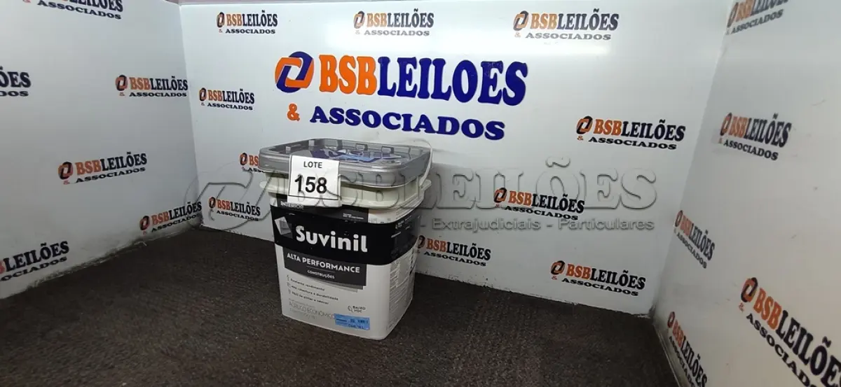 LOTE 158 - 01 GALÃO DE TINTA SUVINIL DE 18L PARA INTERIORES ACABAMENTO FOSCO BRANCO. (NOVO) (NO ESTADO) ATENÇÃO! FAZER A VISITAÇÃO ANTES DE ARREMATAR, NÃO SABEMOS SE FUNCIONA. LEILÃO NÃO TEM GARANTIA E NEM DEVOLUÇÃO, SUJEITO A POSSÍVEIS AVARIAS VISÍVEIS/OCULTAS E/OU AUSÊNCIA DE COMPONENTES.