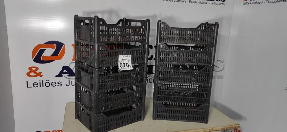 LOTE 070 - 10 CESTAS ORGANIZADORAS. (NO ESTADO) ATENÇÃO! FAZER A VISITAÇÃO ANTES DE ARREMATAR, NÃO SABEMOS SE FUNCIONA. LEILÃO NÃO TEM GARANTIA E NEM DEVOLUÇÃO, SUJEITO A POSSÍVEIS AVARIAS VISÍVEIS/OCULTAS E/OU AUSÊNCIA DE COMPONENTES.