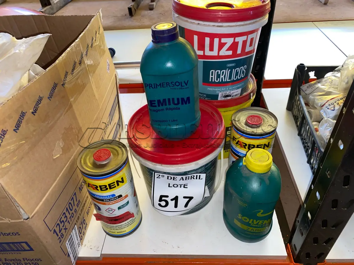 LOTE 517 - 01 LOTE COM FUNDO PREPARADOR DE PAREDES, ZARCÃO, SICA E AGUARRÁS. (NO ESTADO) ATENÇÃO! FAZER A VISITAÇÃO ANTES DE ARREMATAR, NÃO SABEMOS SE FUNCIONA. LEILÃO NÃO TEM GARANTIA E NEM DEVOLUÇÃO, SUJEITO A POSSÍVEIS AVARIAS VISÍVEIS/OCULTAS E/OU AUSÊNCIA DE COMPONENTES.