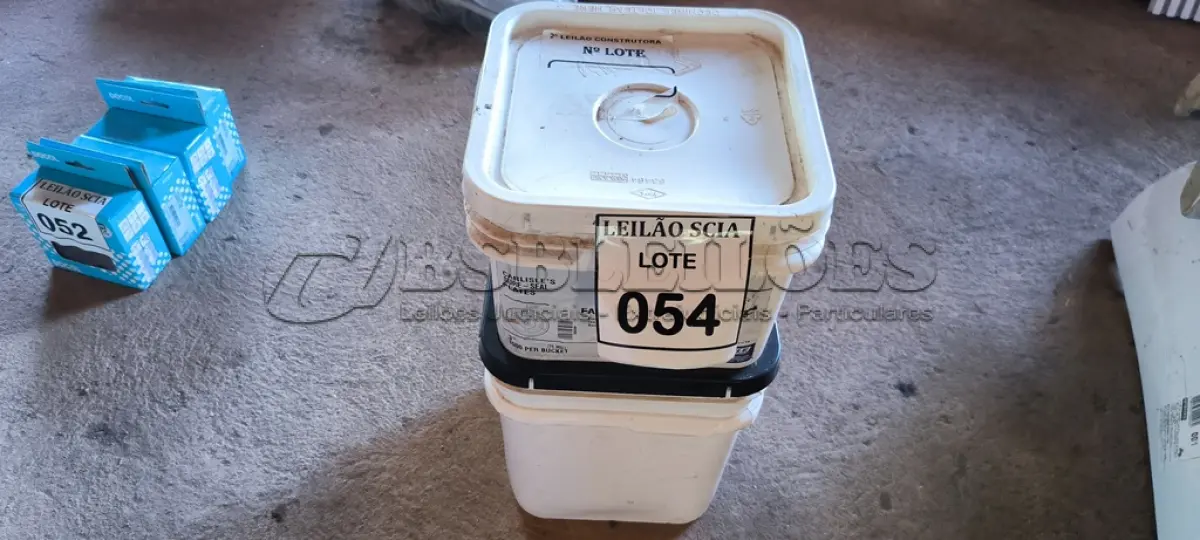 LOTE 054