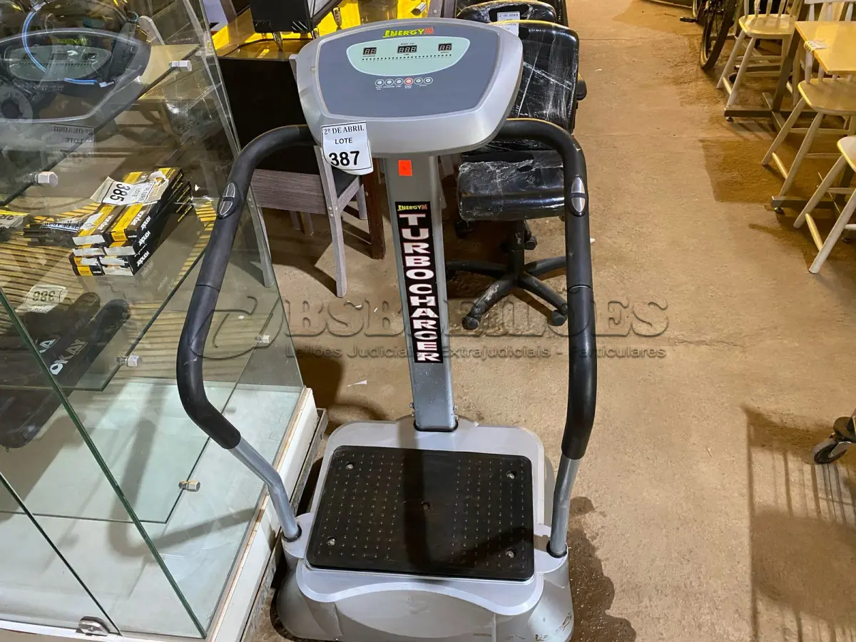 LOTE 387 - 01 PLATAFORMA ENERGY TURBO CHARGE. (NO ESTADO) ATENÇÃO! FAZER A VISITAÇÃO ANTES DE ARREMATAR, NÃO SABEMOS SE FUNCIONA. LEILÃO NÃO TEM GARANTIA E NEM DEVOLUÇÃO, SUJEITO A POSSÍVEIS AVARIAS VISÍVEIS/OCULTAS E/OU AUSÊNCIA DE COMPONENTES.