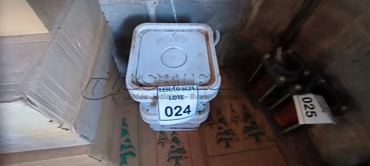 LOTE 024 - 01 LOTE DE PARAFUSOS AUTOBROCANTE PARA TELHADOS.  (NO ESTADO) ATENÇÃO! FAZER A VISITAÇÃO ANTES DE ARREMATAR, NÃO SABEMOS SE FUNCIONA. LEILÃO NÃO TEM GARANTIA E NEM DEVOLUÇÃO, SUJEITO A POSSÍVEIS AVARIAS VISÍVEIS/OCULTAS E/OU AUSÊNCIA DE COMPONENTES.