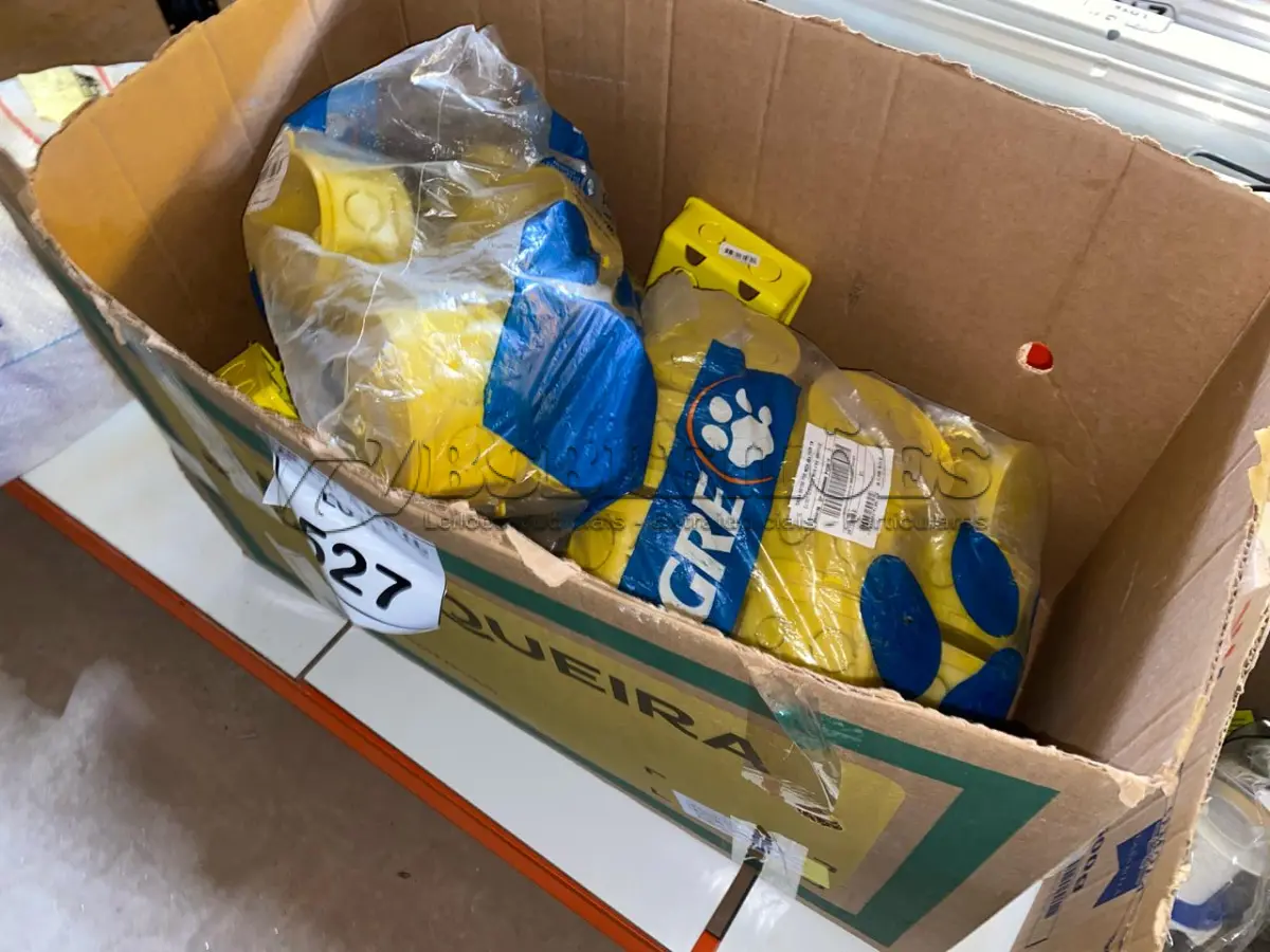 LOTE 527 - 01 LOTE COM CAIXAS OCTOGONAL 4X4 AMARELO. (NO ESTADO) ATENÇÃO! FAZER A VISITAÇÃO ANTES DE ARREMATAR, NÃO SABEMOS SE FUNCIONA. LEILÃO NÃO TEM GARANTIA E NEM DEVOLUÇÃO, SUJEITO A POSSÍVEIS AVARIAS VISÍVEIS/OCULTAS E/OU AUSÊNCIA DE COMPONENTES.