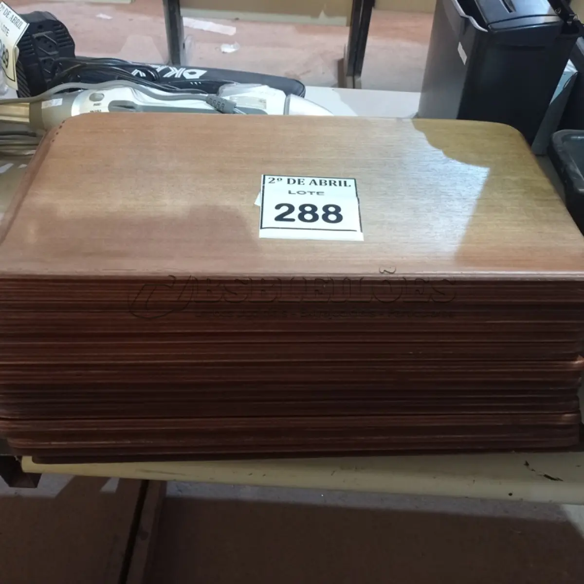 LOTE 288