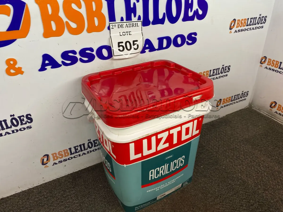 LOTE 505 - 01 BALDE DE SELADORA ACRÍLICO BRANCO 18L. (NO ESTADO) ATENÇÃO! FAZER A VISITAÇÃO ANTES DE ARREMATAR, NÃO SABEMOS SE FUNCIONA. LEILÃO NÃO TEM GARANTIA E NEM DEVOLUÇÃO, SUJEITO A POSSÍVEIS AVARIAS VISÍVEIS/OCULTAS E/OU AUSÊNCIA DE COMPONENTES.
